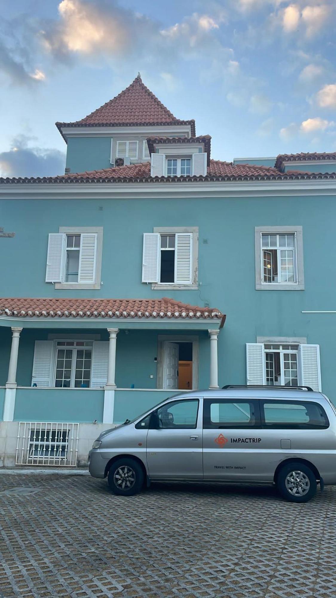 Impact Beach House Estoril Exteriör bild
