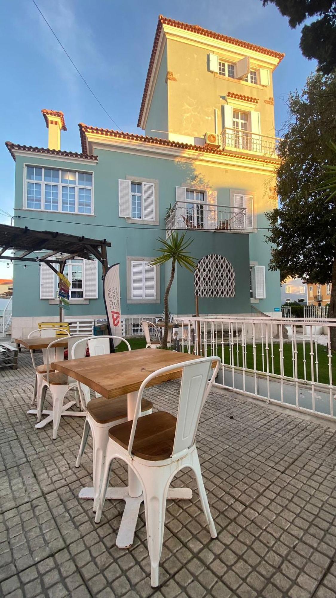 Impact Beach House Estoril Exteriör bild